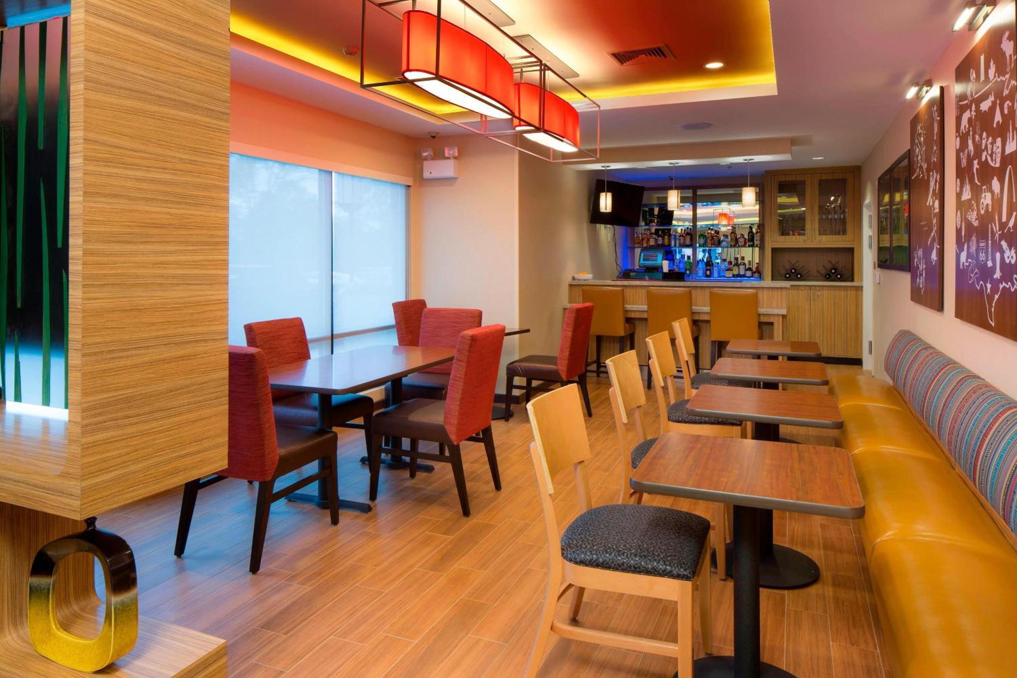 Towneplace Suites By Marriott Swedesboro Logan Township Exterior photo